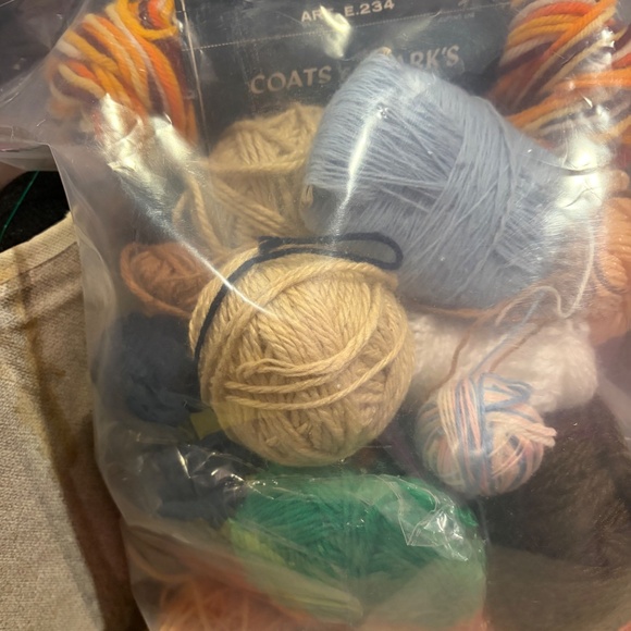 Yarn 🧶 - Picture 5 of 5